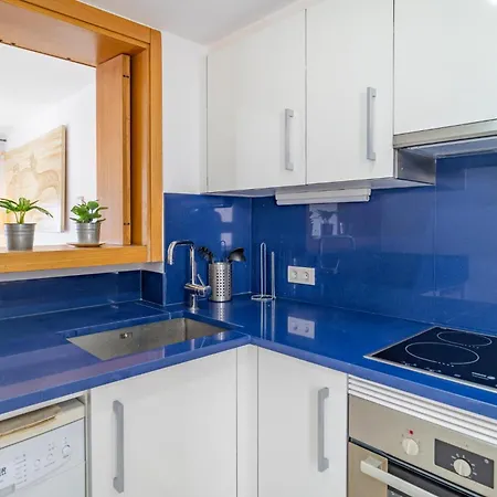 Apartment Cozy In With Kitchen *